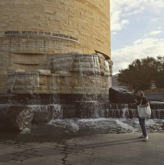 Meet your Posher, Cécile - Picture 1 of 1